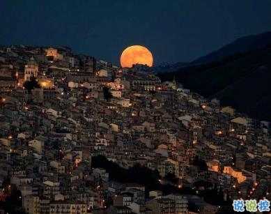 朋友圈心痛心碎的說說帶圖片 內(nèi)心疼痛的悲傷句子6