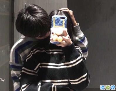 情侶秀恩愛經(jīng)典短句帶圖片 愛情語錄浪漫暖心15