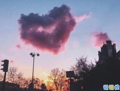 失眠朋友圈文案帶圖片 四下無(wú)人的夜最想聽(tīng)你的晚安4