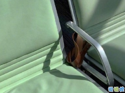 愛而不得悲傷文案 遺憾錯(cuò)過的感情句子配圖10