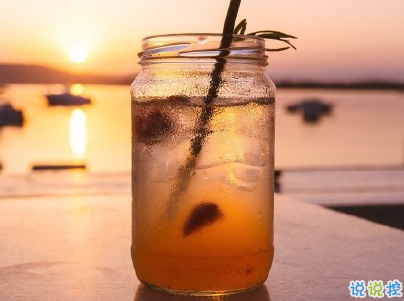 抖音喝酒文案帶圖片 閨蜜一起喝酒發(fā)圈的句子有趣11