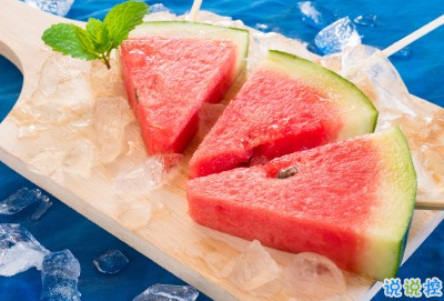 曬西瓜的句子簡短帶圖片 夏天關于西瓜的說說14