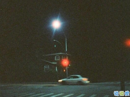 很暖很治愈的短句帶唯美圖片 打不開的心結(jié)就系成蝴蝶結(jié)7