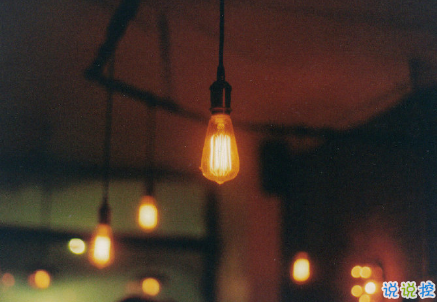 很暖很治愈的短句帶唯美圖片 打不開的心結(jié)就系成蝴蝶結(jié)9