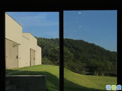 很暖很治愈的短句帶唯美圖片 打不開的心結(jié)就系成蝴蝶結(jié)12