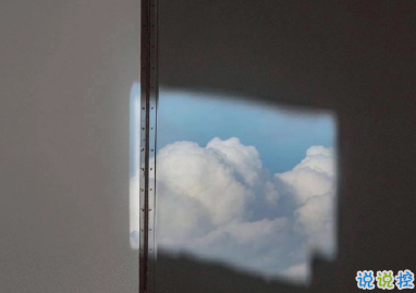 心情低迷壓抑帶圖片的個(gè)性說(shuō)說(shuō) 沒有一個(gè)女人喜歡聽你講道理7