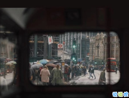 走心的一句話經(jīng)典語錄帶圖片 提升自己比迎合別人要有用的多8