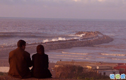 簡(jiǎn)短精辟的句子簡(jiǎn)單氣質(zhì) 沒(méi)有人要有義務(wù)對(duì)你好10