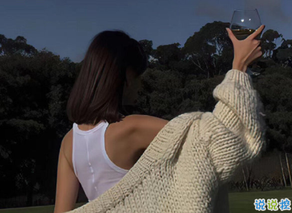 既現(xiàn)實(shí)又深?yuàn)W的句子圖片精辟 所有失去的會(huì)以另一種方式歸來(lái)4