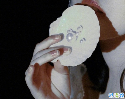 句句入心的唯美句子帶圖片 若答非所問便已是答了7