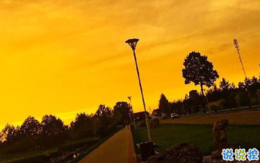 關(guān)于秋天的唯美句子 疊穿的季節(jié)就來了1