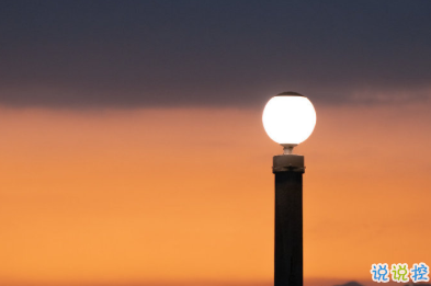 知乎上特別溫柔的文案 垂首思汝汝不知2