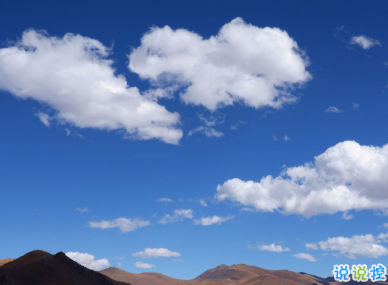 15條浪漫的詩(shī)意愛(ài)情句子 愛(ài)意卻是腦海一閃而過(guò)的善意11