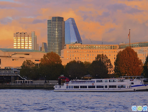 11月精選網(wǎng)易云扎心的文案說說 傷到心碎的朋友圈說說1