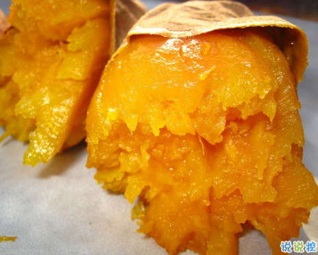 冬天吃第一個(gè)紅薯的文案 終于有人陪我吃烤紅薯了1