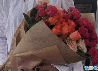 冬季發(fā)朋友圈的唯美句子帶圖片 墜歡莫拾酒痕在衣11