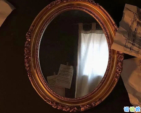 適合曬結(jié)婚證的有趣文案帶圖片 持證上崗未來共同富裕1