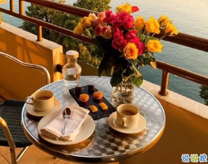 很累的身心疲憊的心情說說 一個(gè)人好難撐的很累文案1