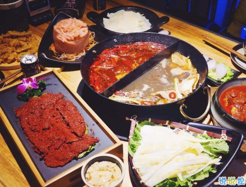 2020初雪的第一頓火鍋心情文案 初雪你和火鍋都不許缺席2