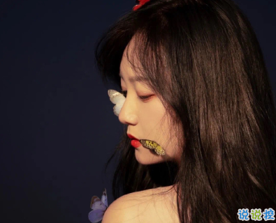 跟閨蜜自拍的高級(jí)沙雕文案 沙雕女孩快樂(lè)自拍文案1