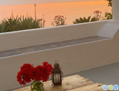 傷感簡短的微信狀態(tài)句子 心酸難過的微信狀態(tài)文案2