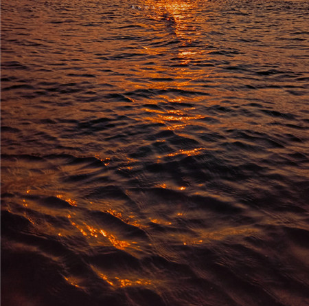 適合微信狀態(tài)的小眾文案帶背景圖 很高逼格的微信狀態(tài)文案10
