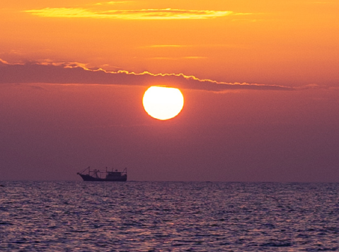 分手發(fā)朋友圈的經(jīng)典短句 示愛試愛誓愛釋愛逝愛1