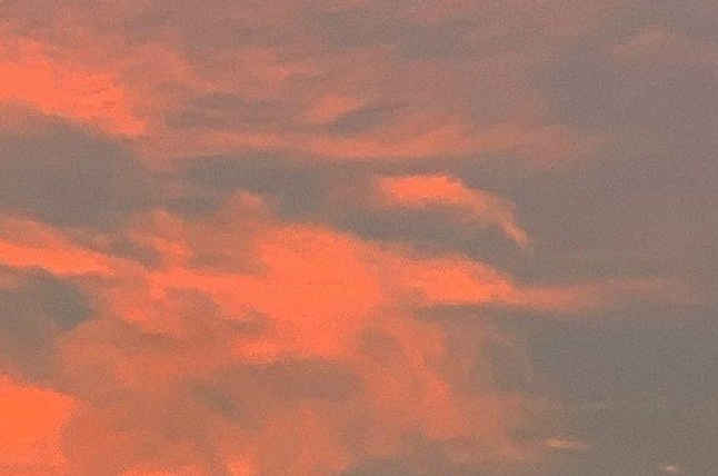 深夜寫給心累的自己發(fā)朋友圈 心累但是還要努力發(fā)朋友圈句子2