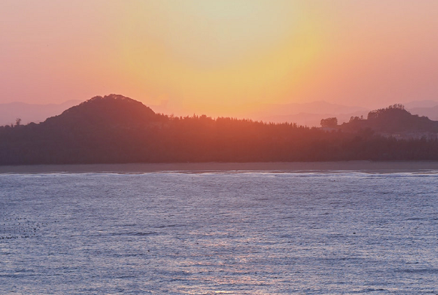 四字干凈浪漫勵(lì)志短句 致自己的四字小短句2