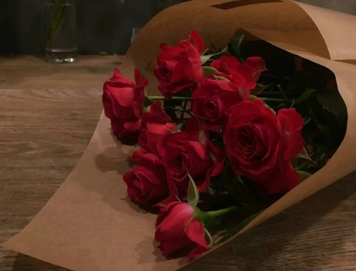 活的好累的壓抑句子 很揪心讓人心疼的文案1