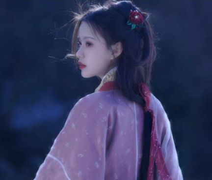 適合穿漢服說說文案好聽 穿漢服拍照發(fā)朋友圈心情說說1