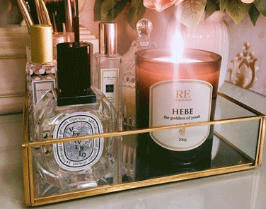 那些充滿詩意的唯美香水文案配圖 很讓人驚艷的香水文案15