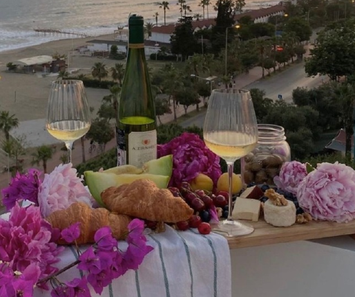 2021無(wú)關(guān)愛(ài)情溫柔干凈文案短句 超甜溫柔唯美小短句2