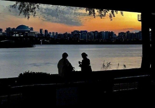 虐到心碎的扎心文案配圖 一秒淚崩的扎心句子帶圖片12