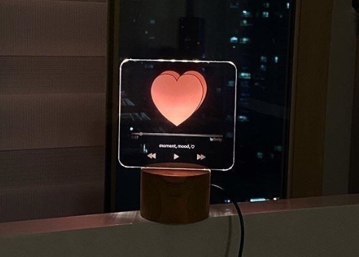 適用于任何心情的句子配圖 任何情緒都可以發(fā)的簡(jiǎn)短文案11