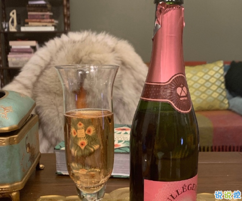 愚人節(jié)文案走心笑死人 愚人節(jié)必備的句子2