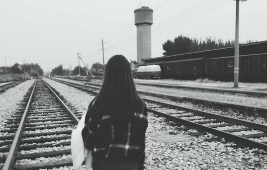 讓人讀起來特別難過的短句子 你聽過的最心酸的一句話是什么2