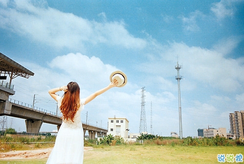 一個(gè)人掙扎的說說傷感心累帶圖片 睡不著心里不舒服的說說12