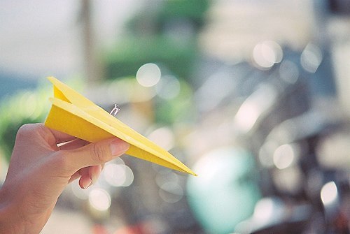 關(guān)于青春成長(zhǎng)的文藝說說帶圖片 這些年的吉光片羽都于此刻靜定下來凝結(jié)于此4