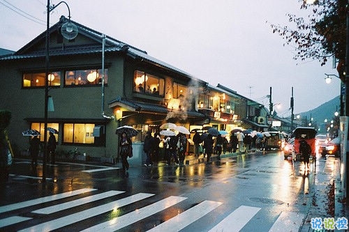 霸氣個性說說帶圖片情感有關(guān)的 很火爆的微信霸氣說說配圖4