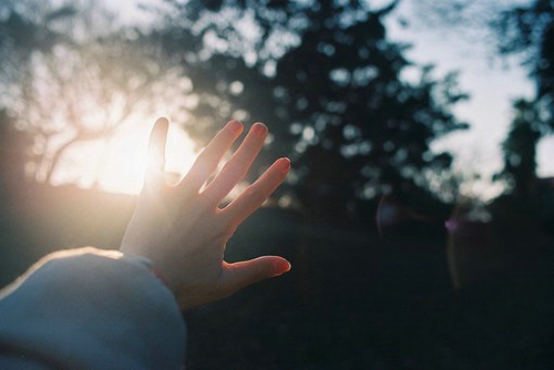 甜甜的適合戀愛(ài)中的男生女生發(fā)的說(shuō)說(shuō)帶圖片1