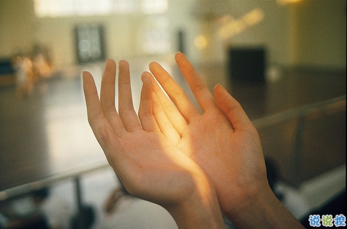 觸動心靈經典一句話說說帶圖片 字字觸動心靈的唯美文藝說說13