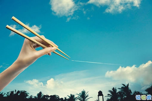 分手后一個(gè)人悲傷難過(guò)的句子 失戀后悲傷到頂點(diǎn)的說(shuō)說(shuō)2