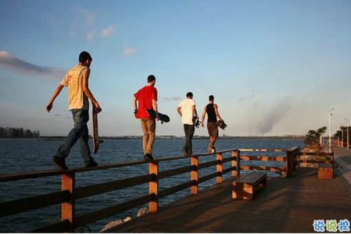 青春友情天長(zhǎng)地久的說(shuō)說(shuō)帶圖片 萬(wàn)水千山有你們陪我一起走過(guò)4