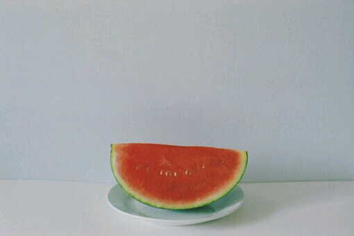 學會努力和刻苦的生活句子 關(guān)于生活很現(xiàn)實的哲理句子1