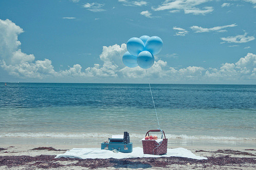 適合一個人深夜思考人生的哲理句子 很精辟且有內(nèi)涵的句子2