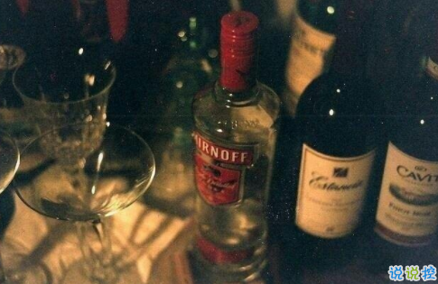 2018最新流行的愛情說說帶圖片 你在意什么什么就會折磨你5