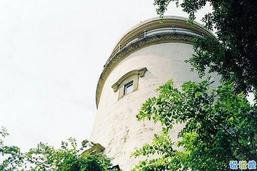 優(yōu)美說(shuō)說(shuō)唯美的句子配圖：海底月是天上月，只是鏡花水月14