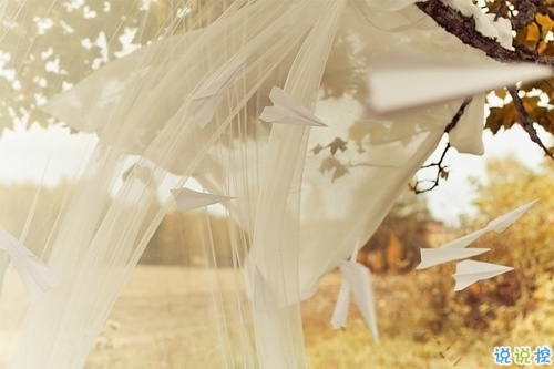 寫給失戀分手后的傷感說說帶圖片 很難過的一個(gè)人感到孤獨(dú)寂寞的說說4