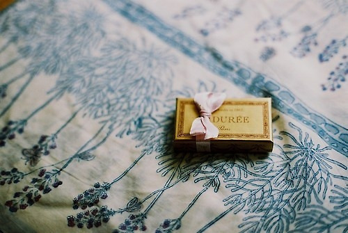 很勵志的正能量說說帶圖片 我有孤勇一腔起于星光止于他鄉(xiāng)7